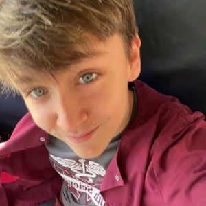 Meet your Posher, Travis